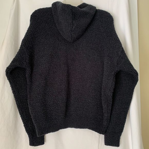 SKIMS 'Teddy High Pile Fleece Hooded Top' - Picture 6 of 8